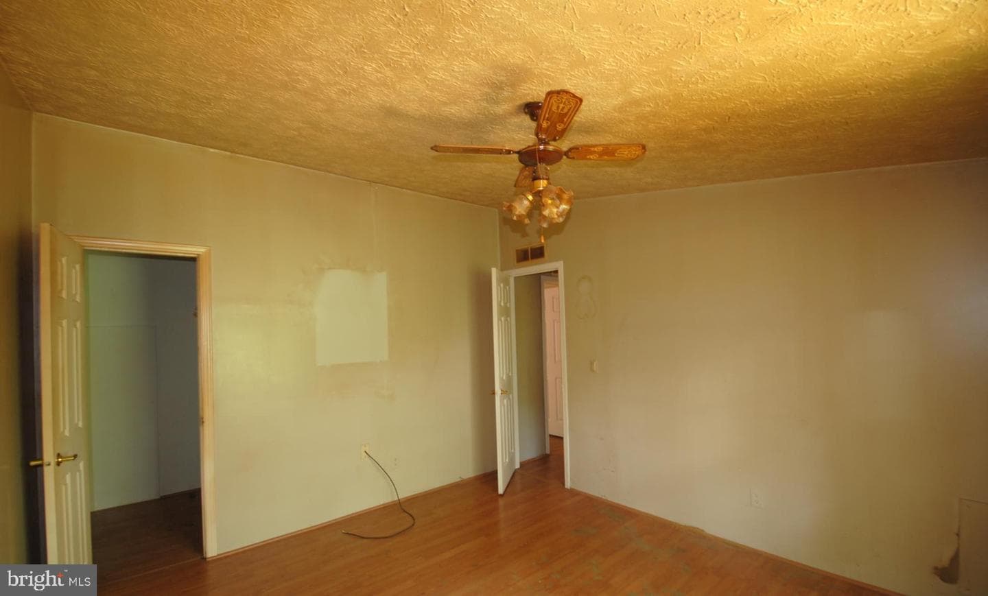 125 Whispering Knolls Drive photo 29