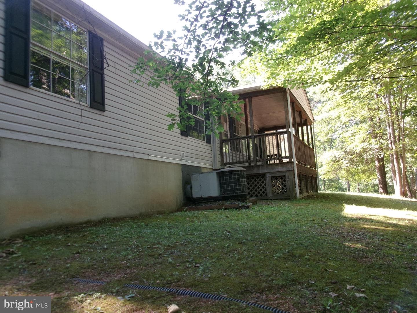 125 Whispering Knolls Drive photo 5