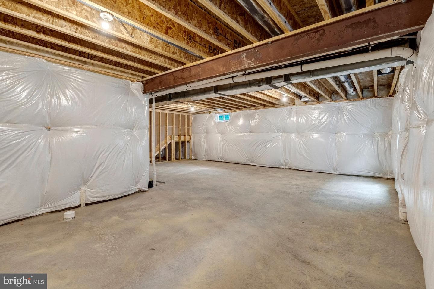 102 Midsummer Lane photo 45