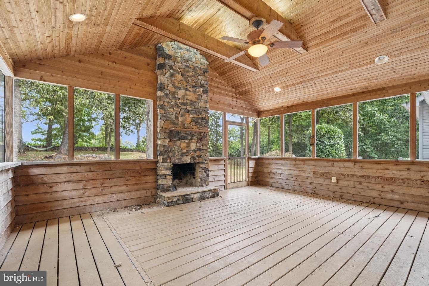 360 Clearview Drive photo 17