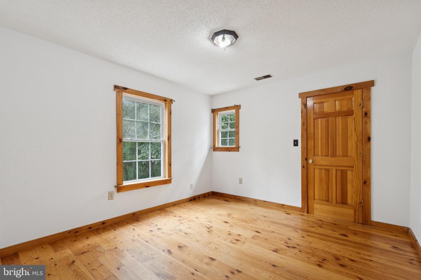 360 Clearview Drive photo 35