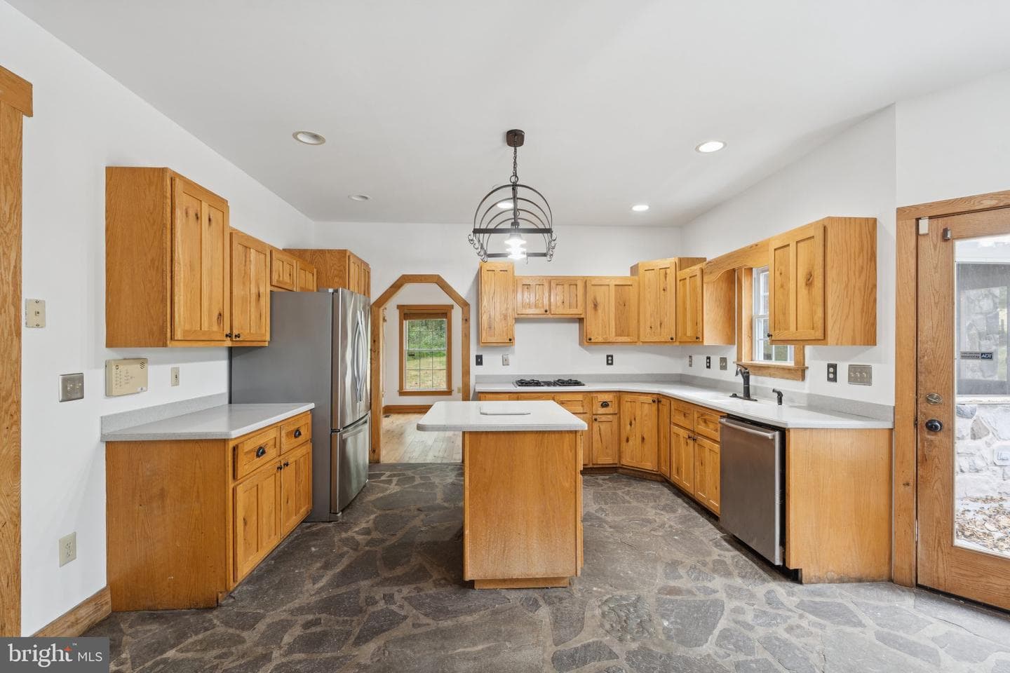 360 Clearview Drive photo 6
