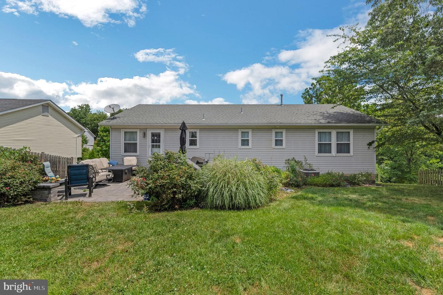 203 Pembridge Drive photo 28