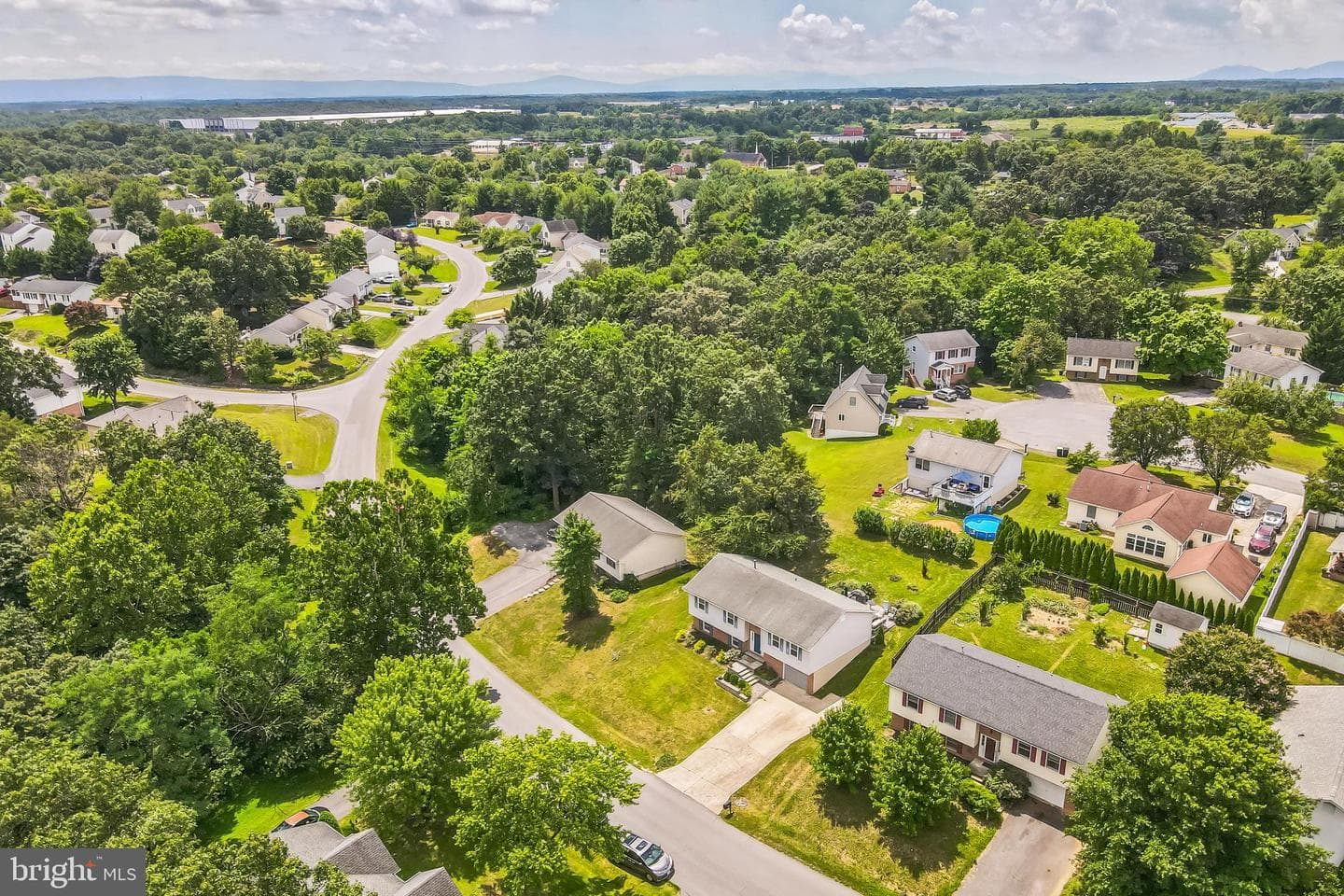 203 Pembridge Drive photo 34