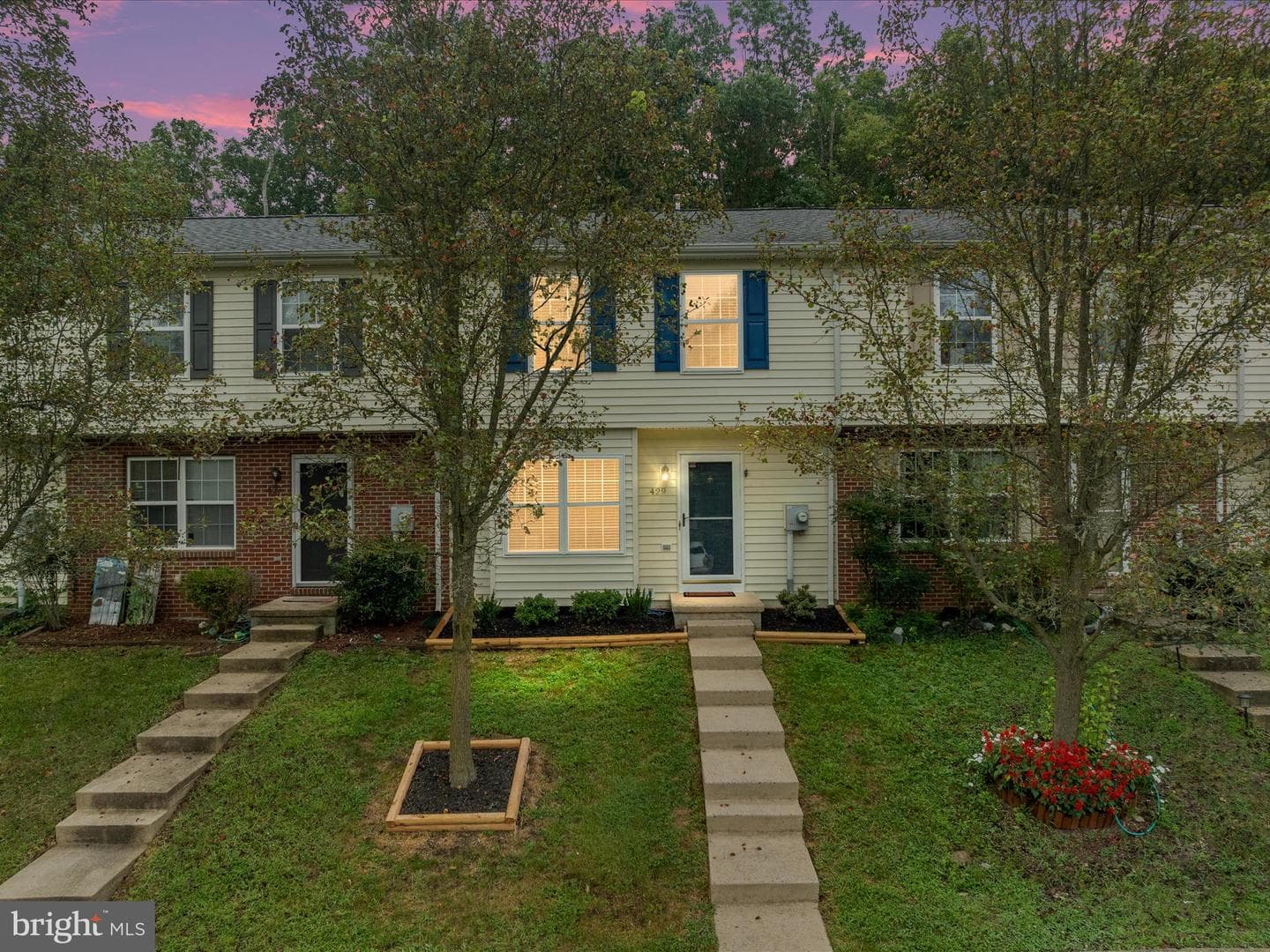 429 Ridgefield Avenue photo 2