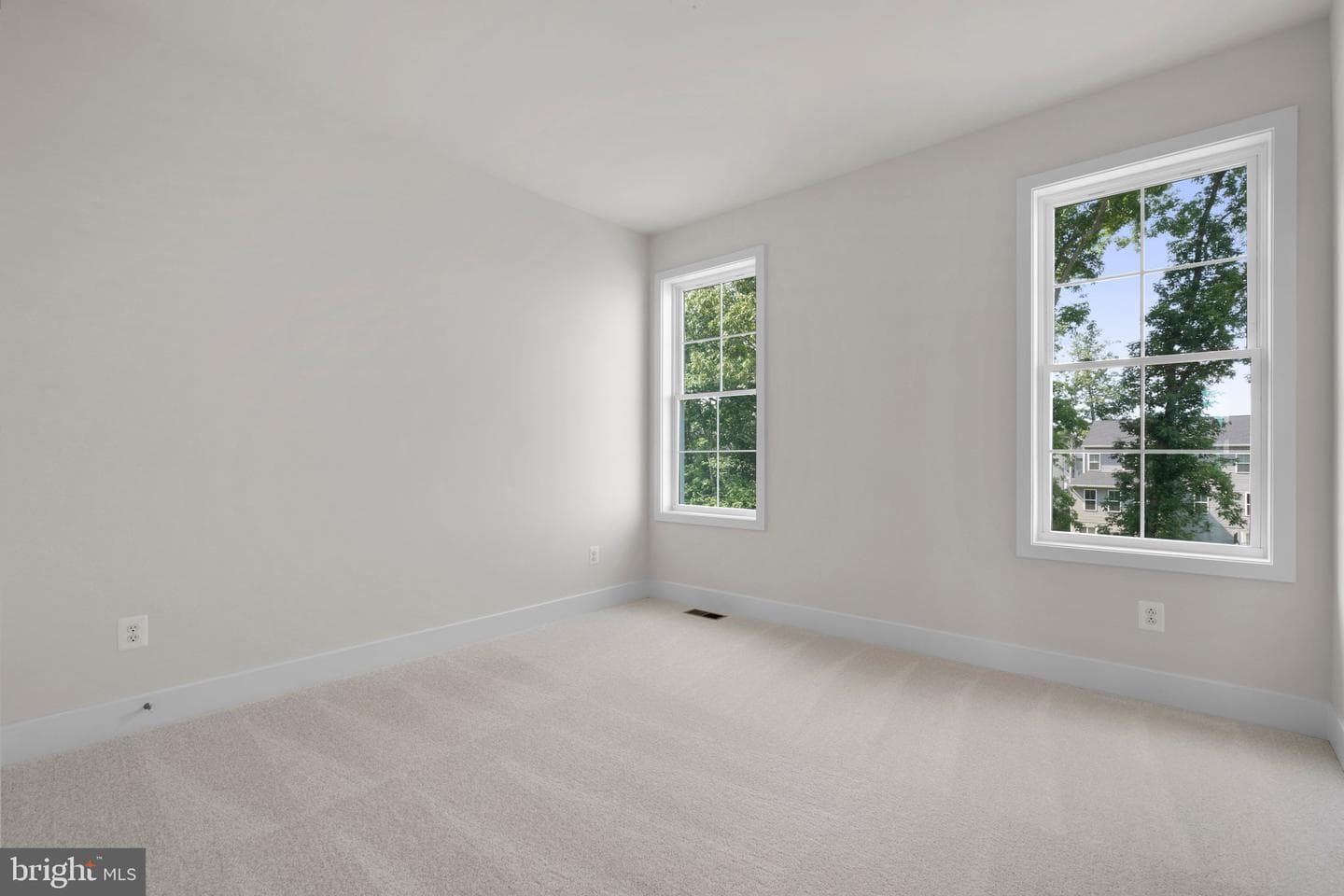 100 Alabaster Lane photo 23