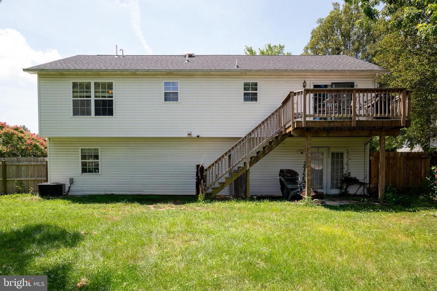 208 Ivory Drive photo 4