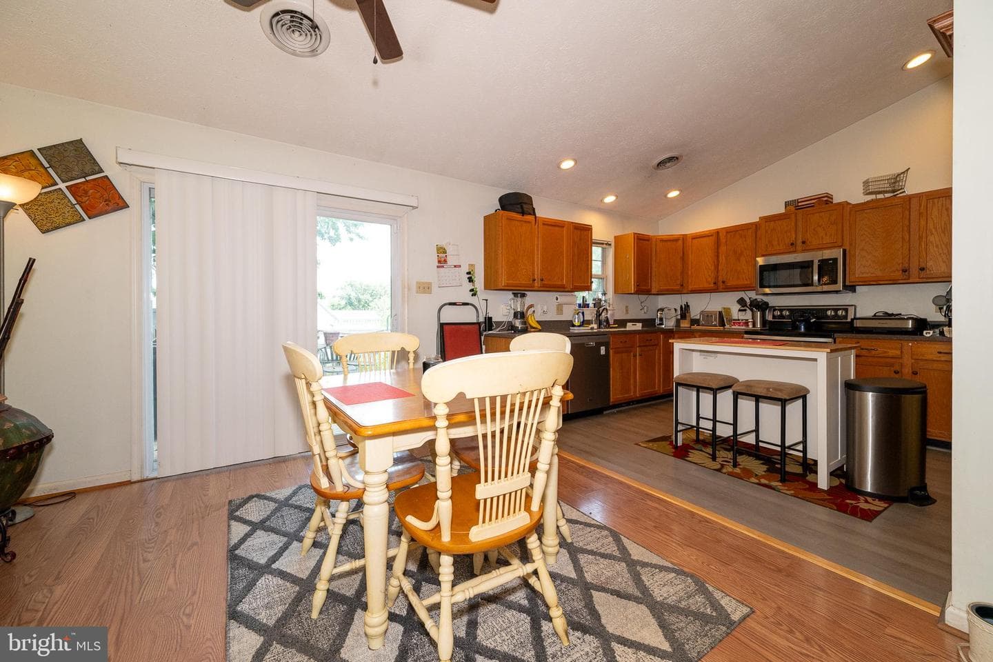 208 Ivory Drive photo 7