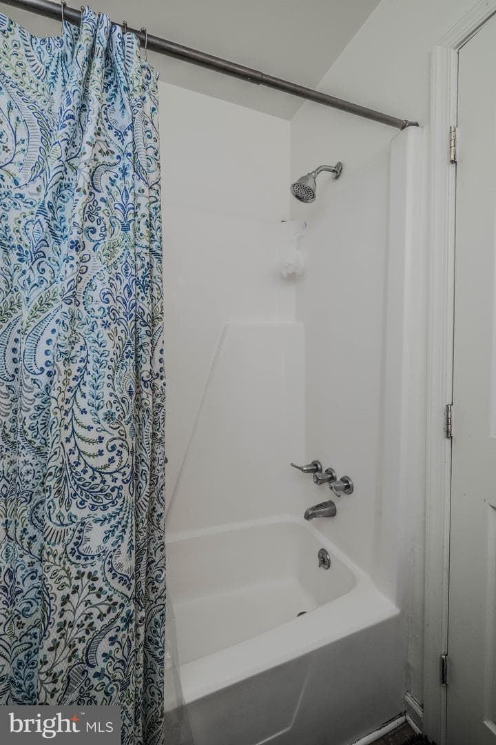 1111 Ravenwood Road photo 15