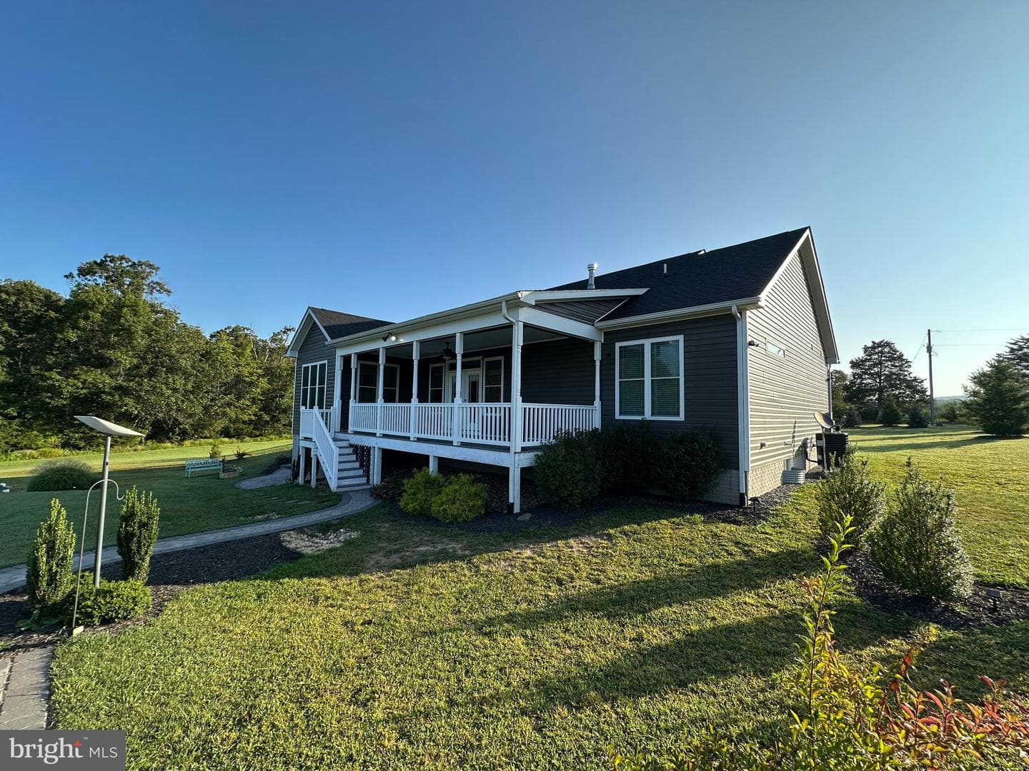 650 Gough Road photo 12