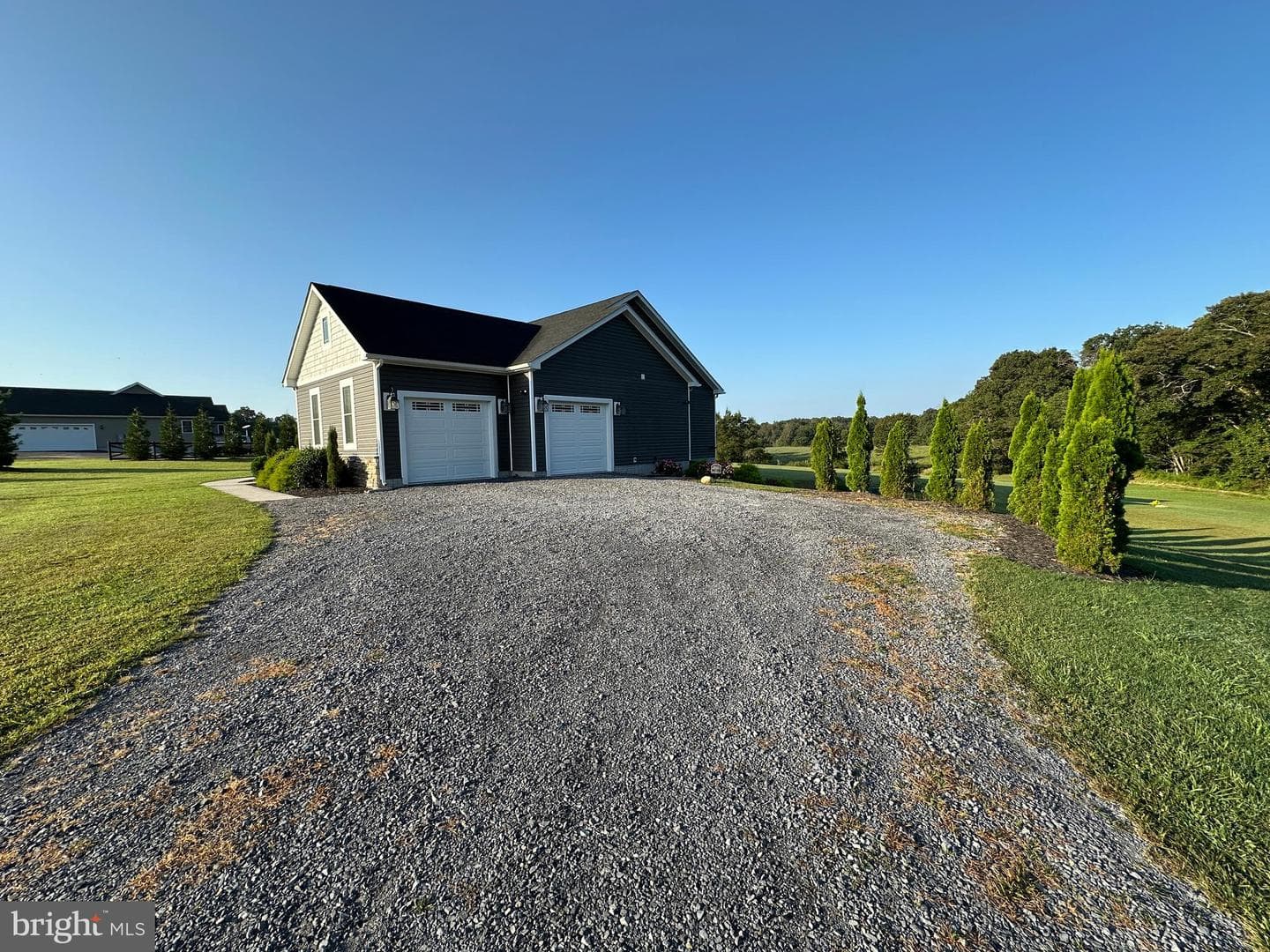 650 Gough Road photo 3