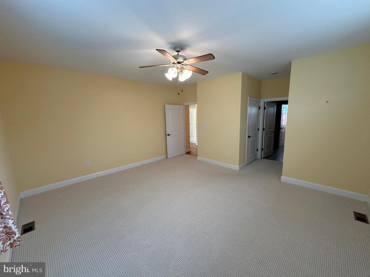 650 Gough Road photo 55