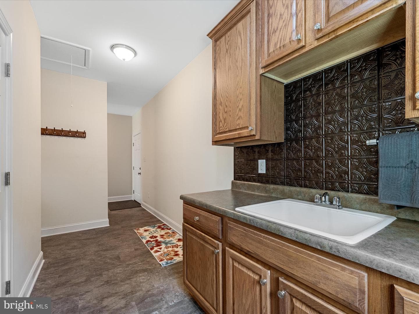 103 Comforter Lane photo 41
