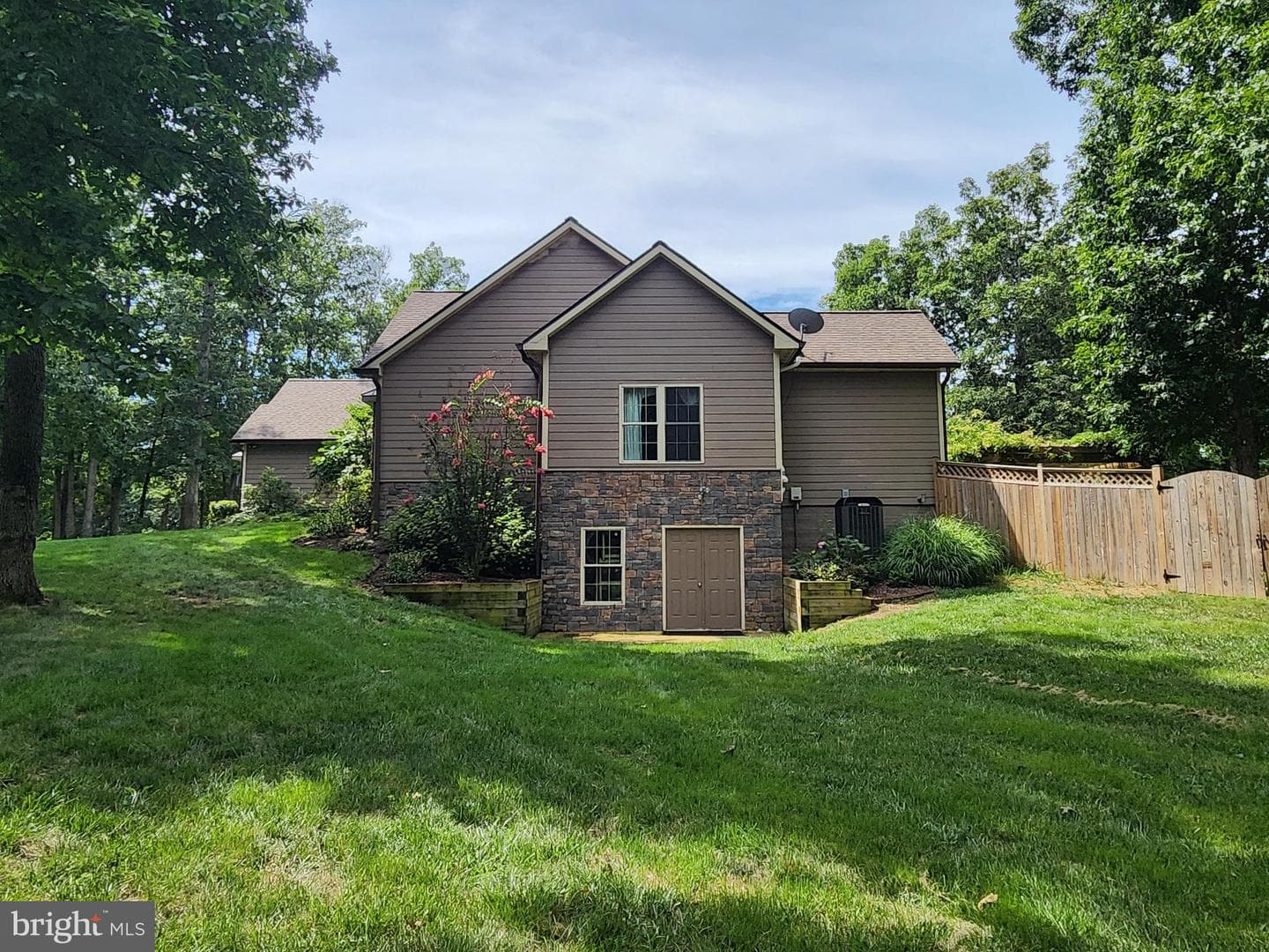 103 Comforter Lane photo 98