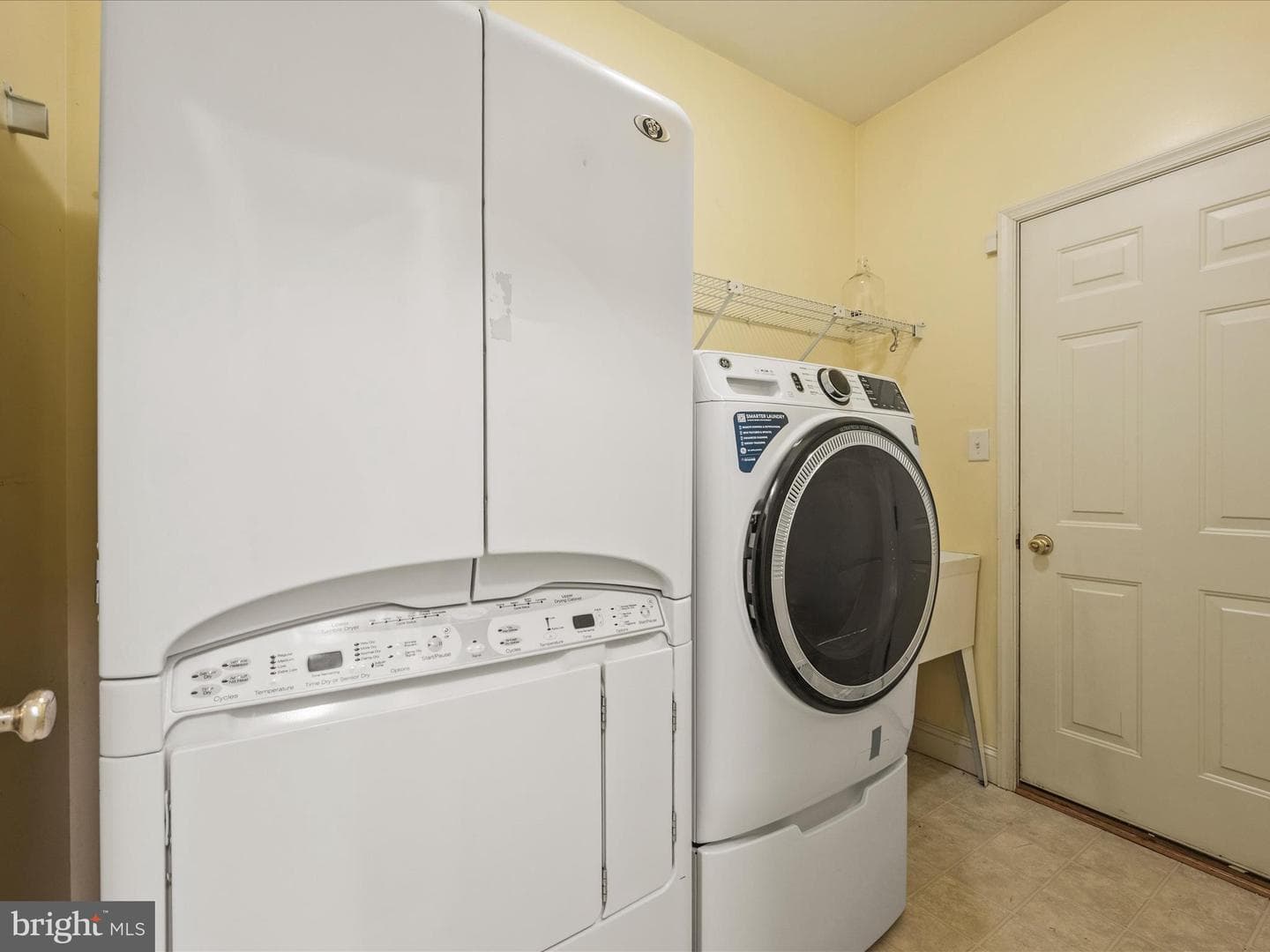 108 Kinross Drive photo 31