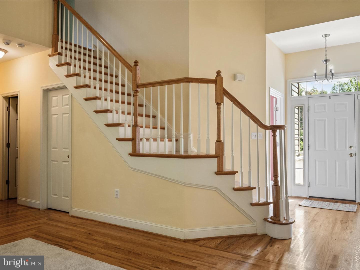 108 Kinross Drive photo 38