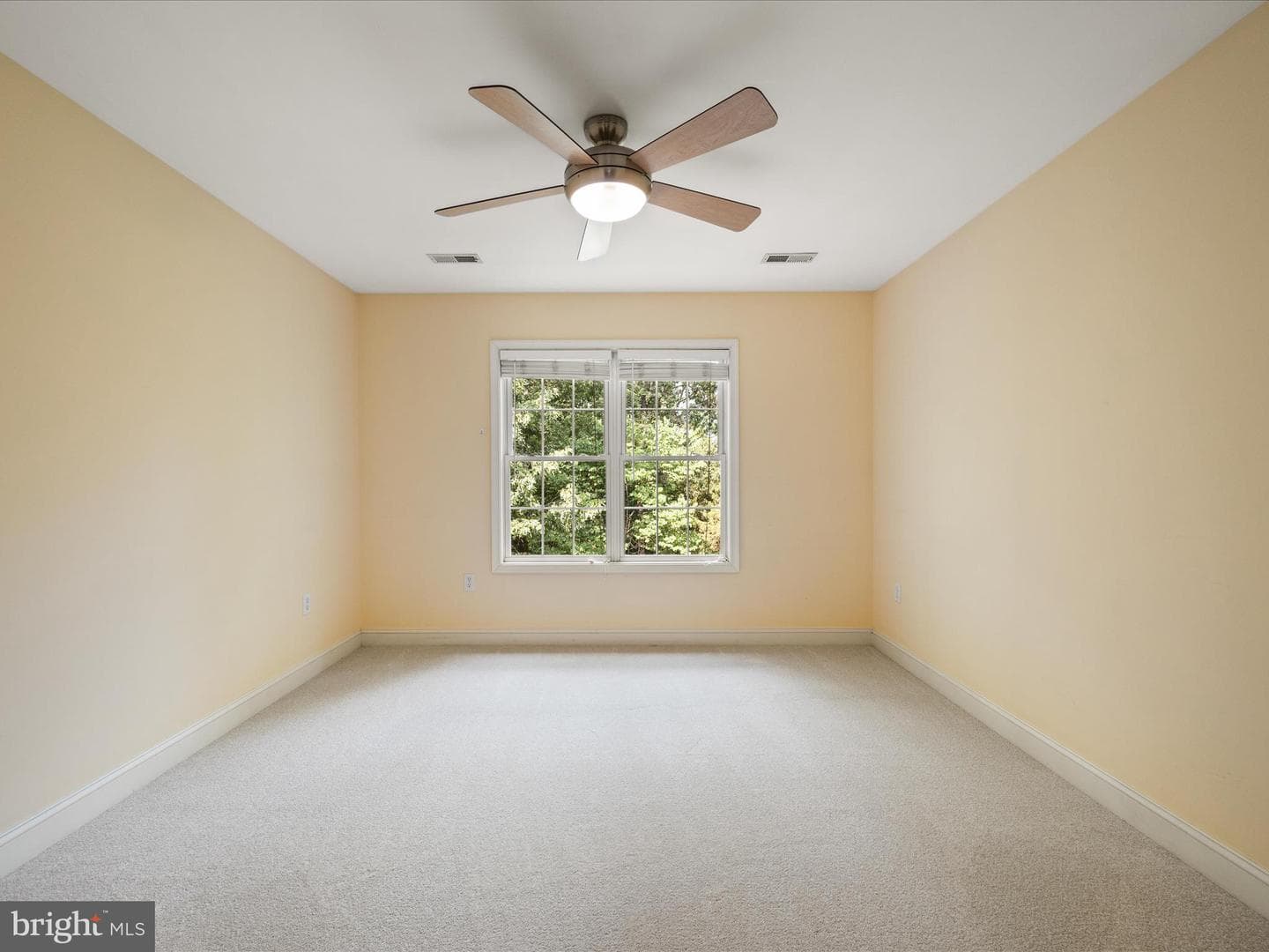 108 Kinross Drive photo 40