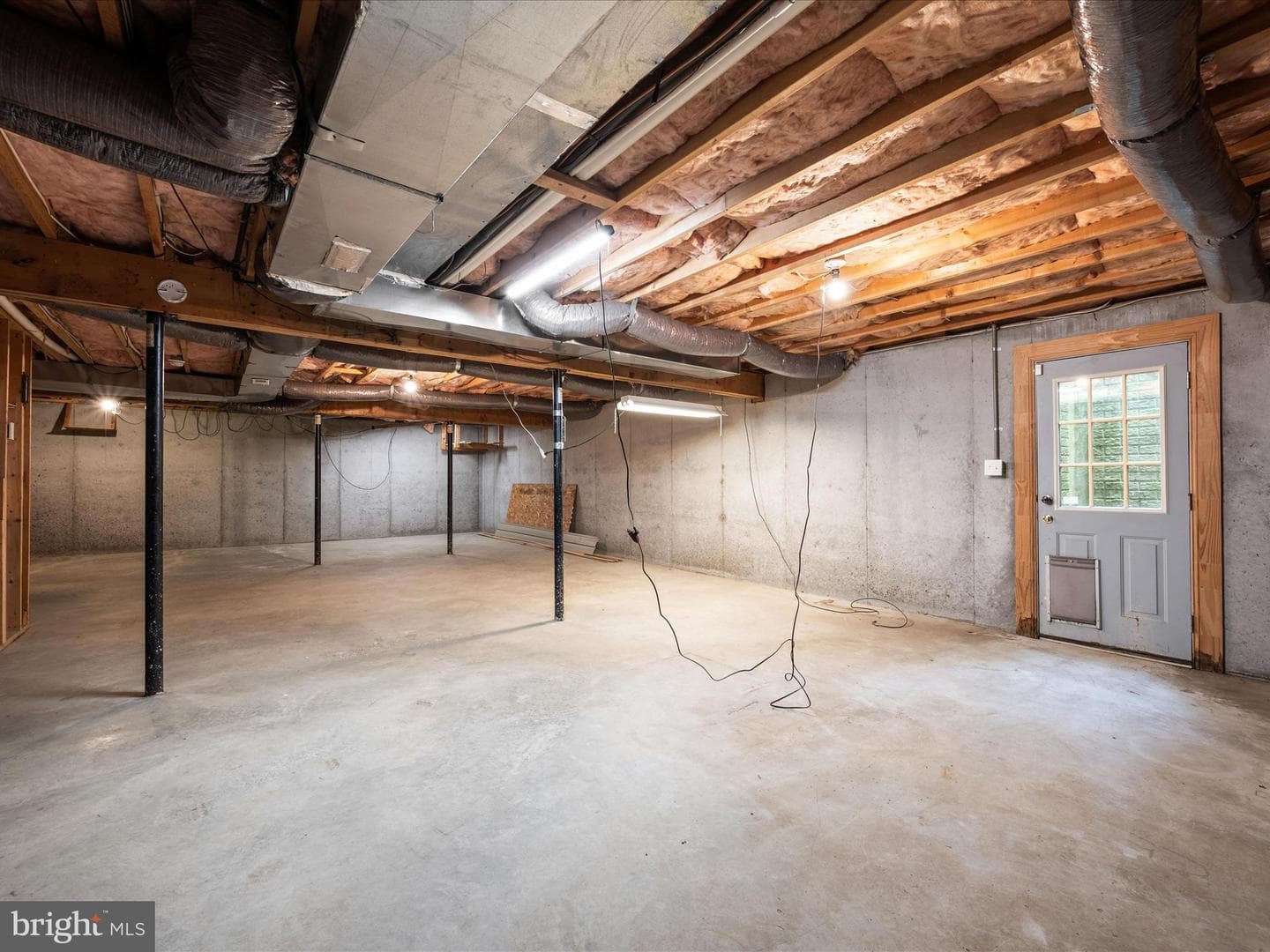 108 Kinross Drive photo 48