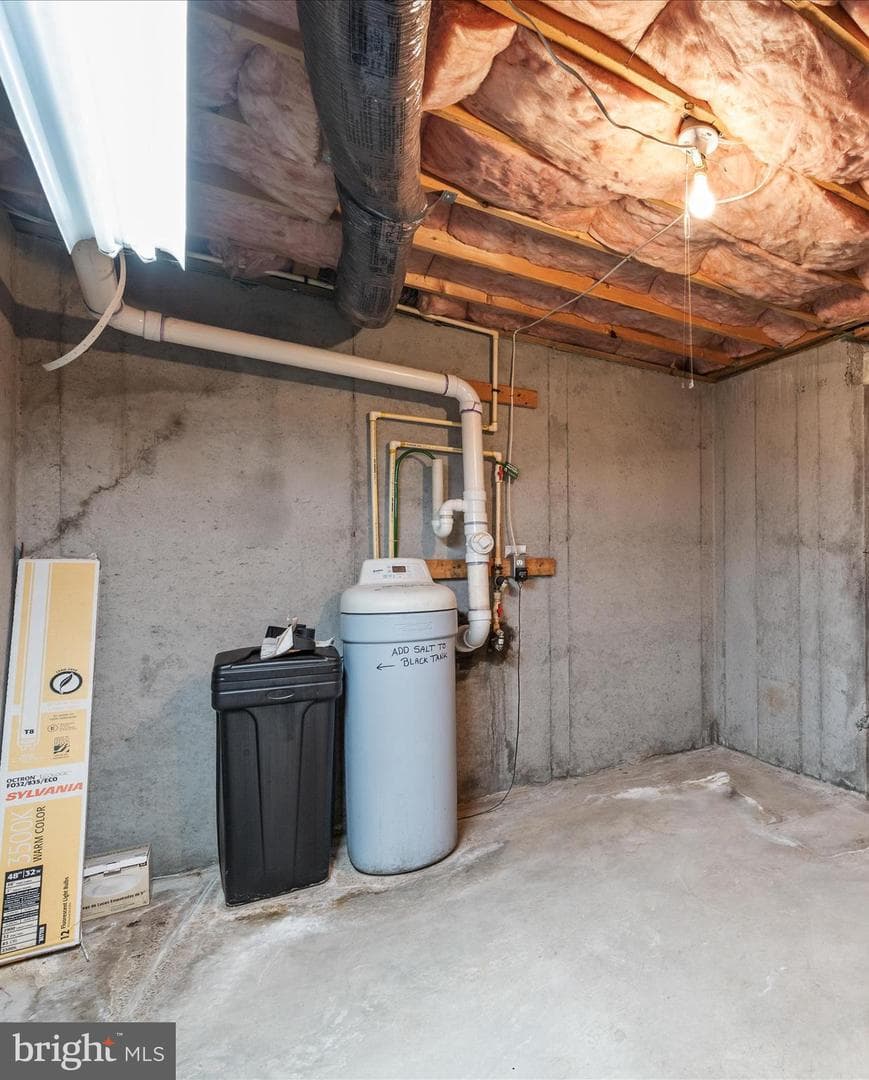 108 Kinross Drive photo 49