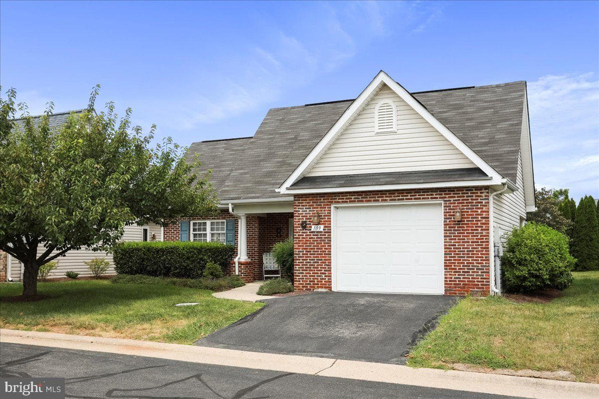 109 Cranberry Court
