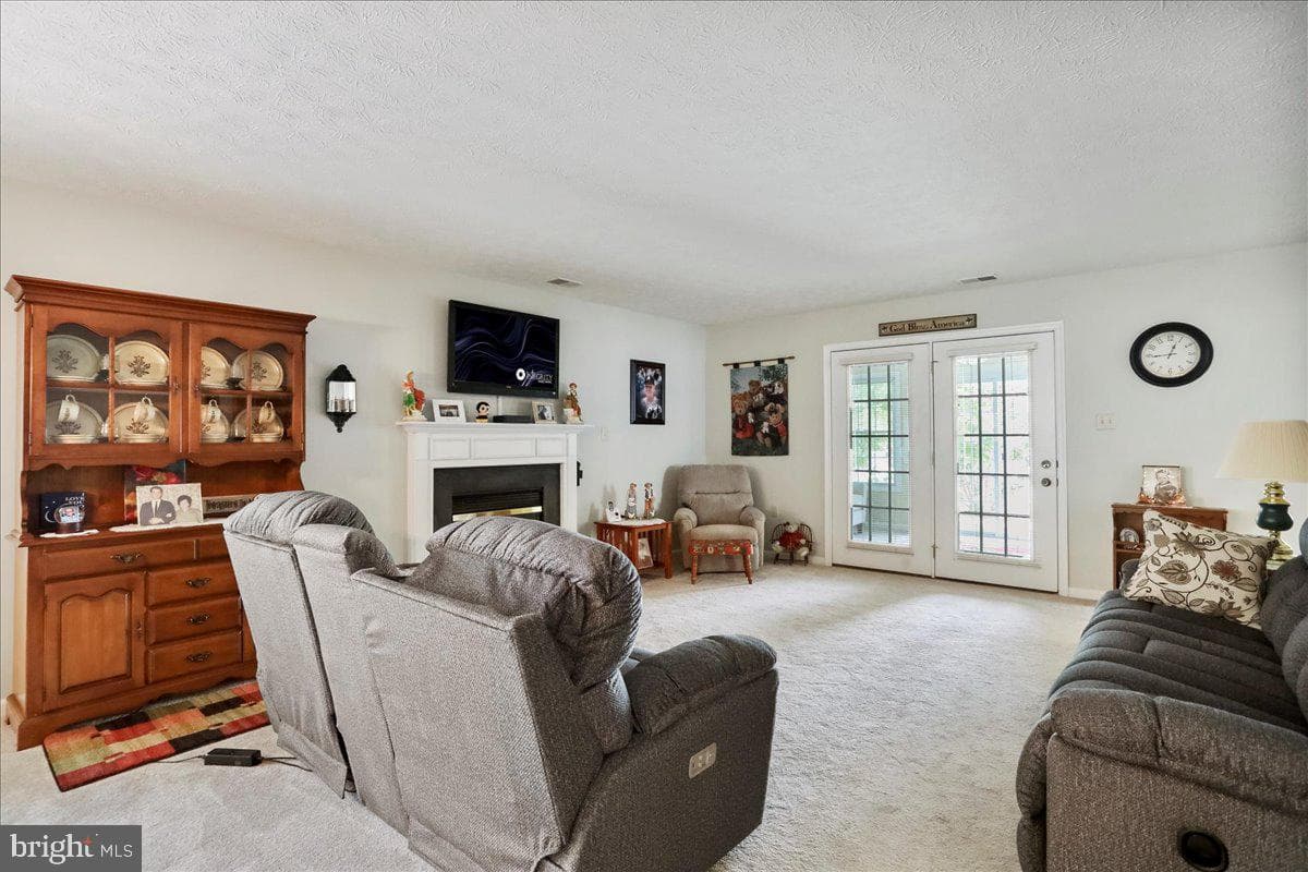 109 Cranberry Court photo 10