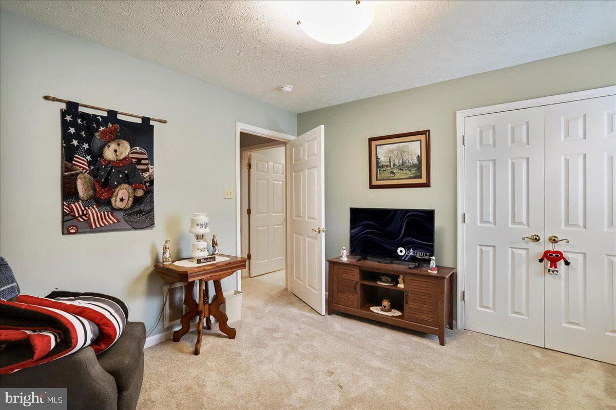 109 Cranberry Court photo 16