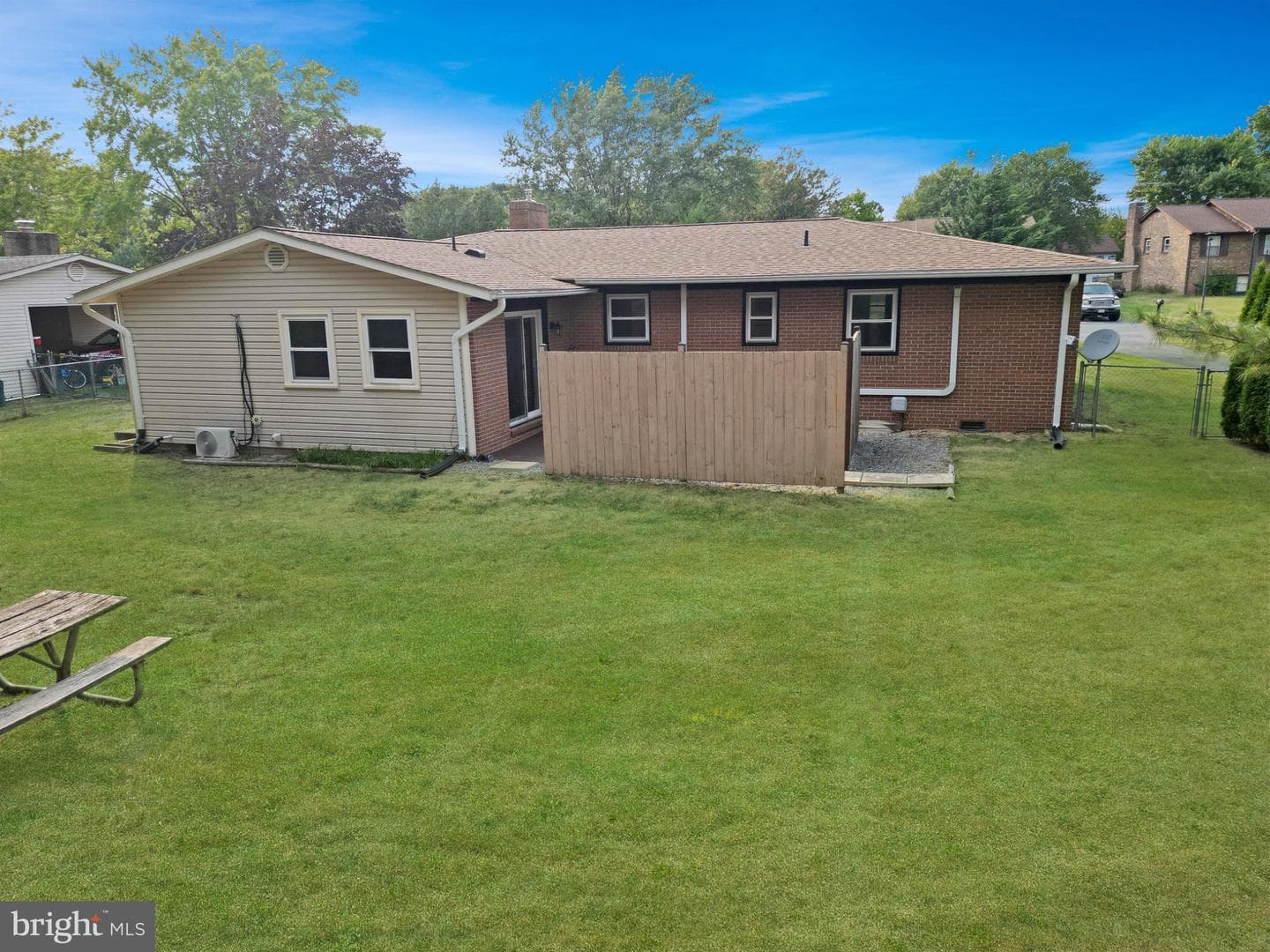 217 Fredericktowne Drive photo 12