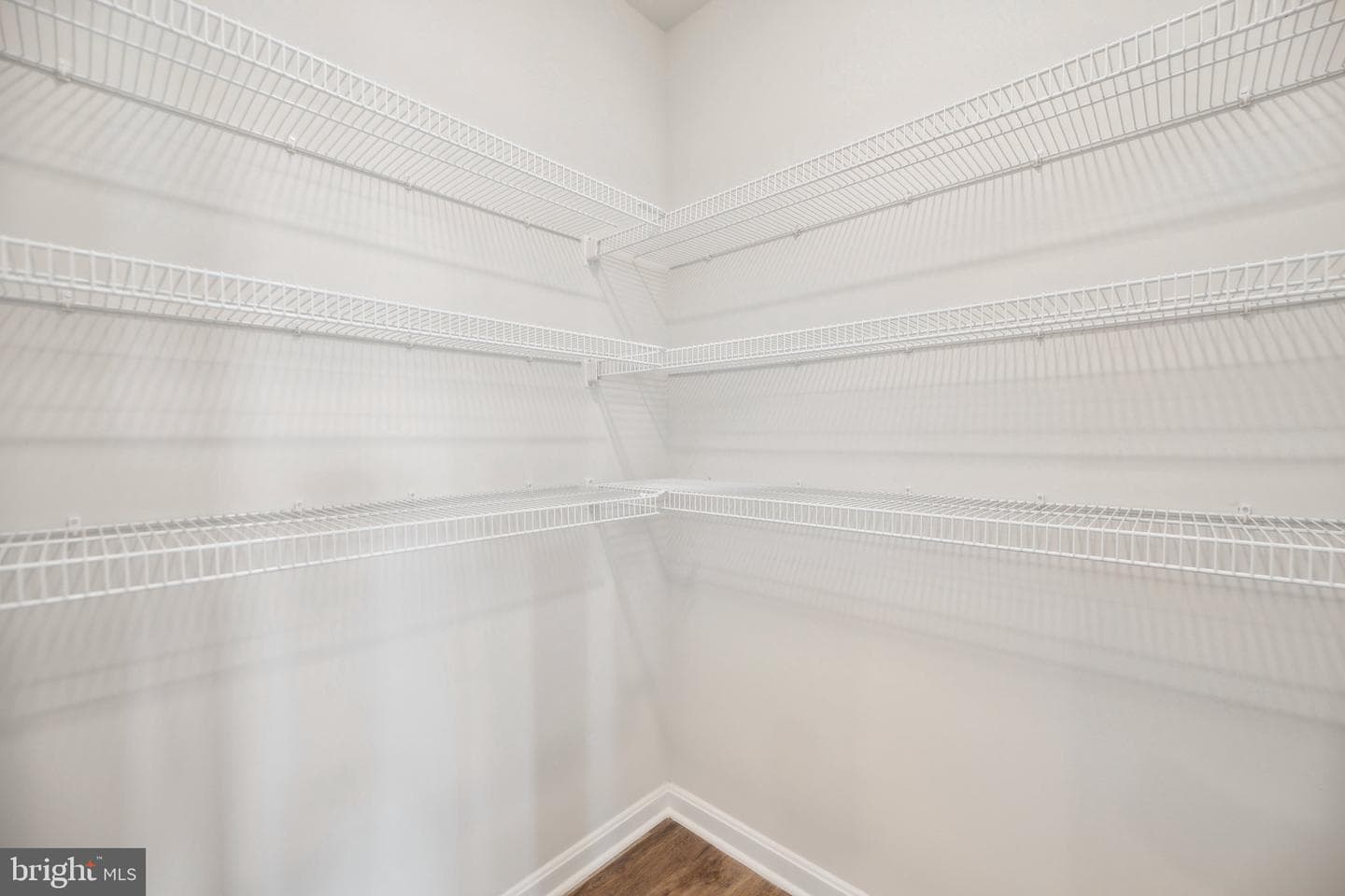 101 Dinges Street photo 14