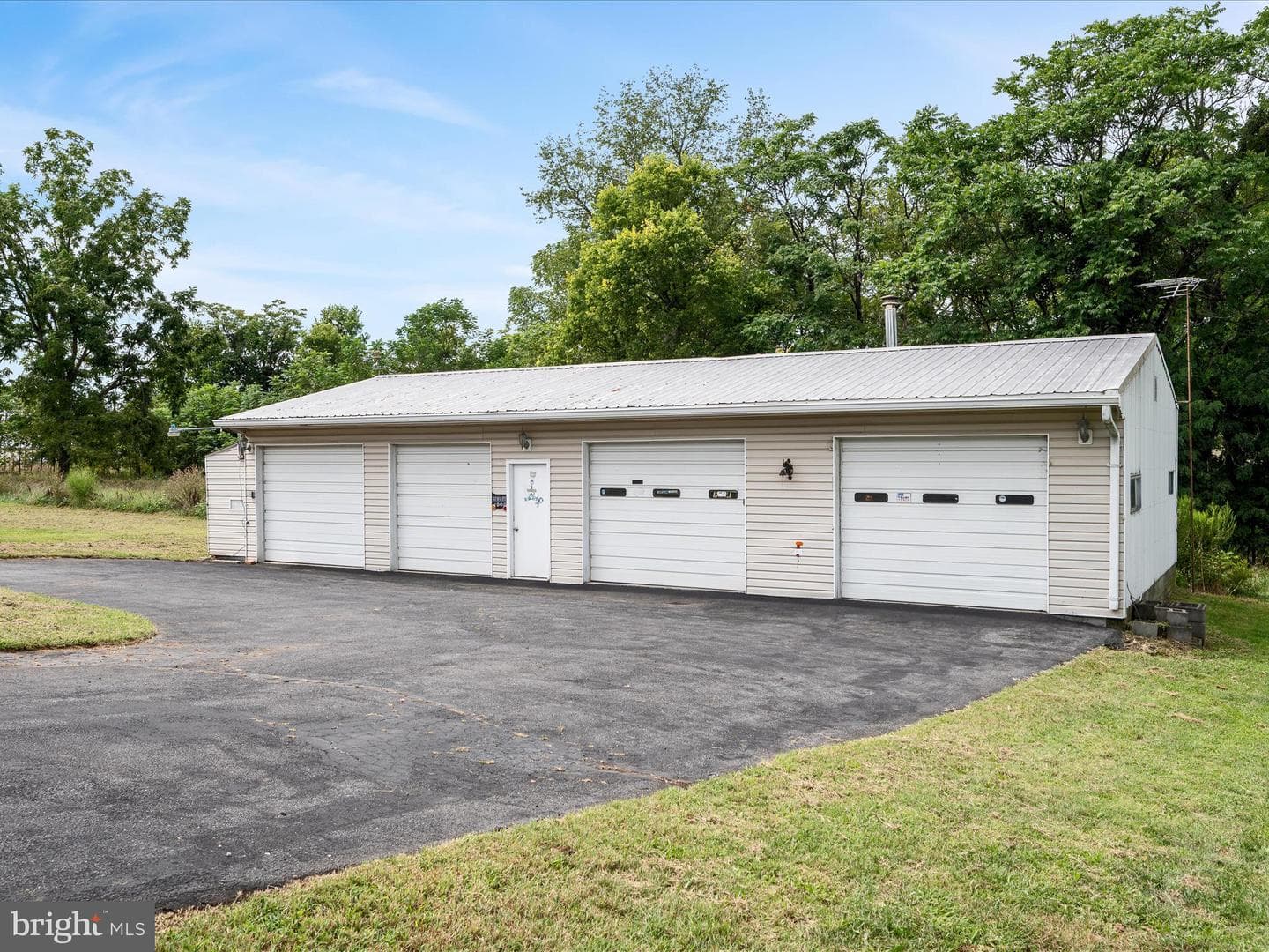 159 Ashton Drive photo 3