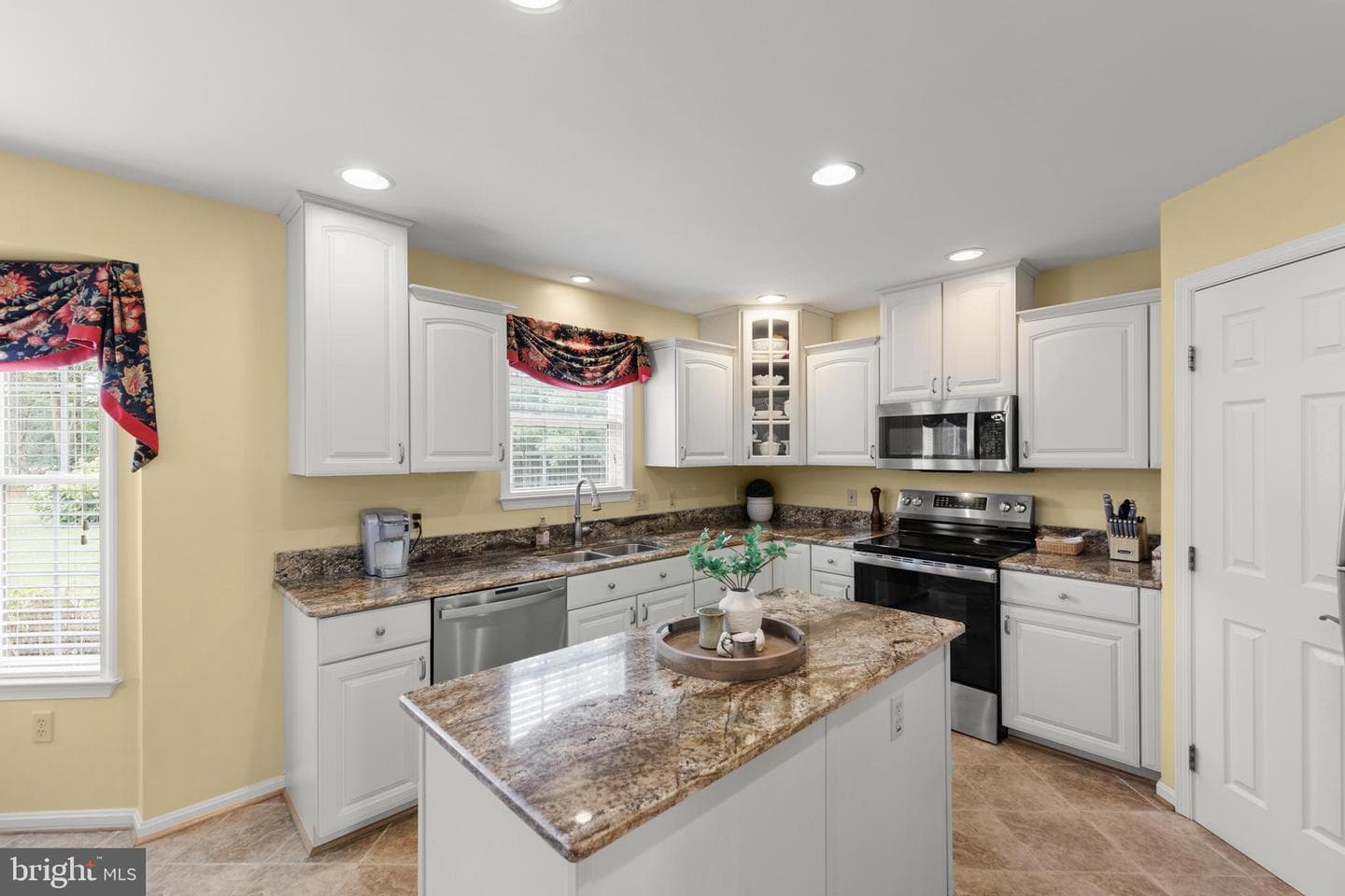 104 Skylark Court photo 16