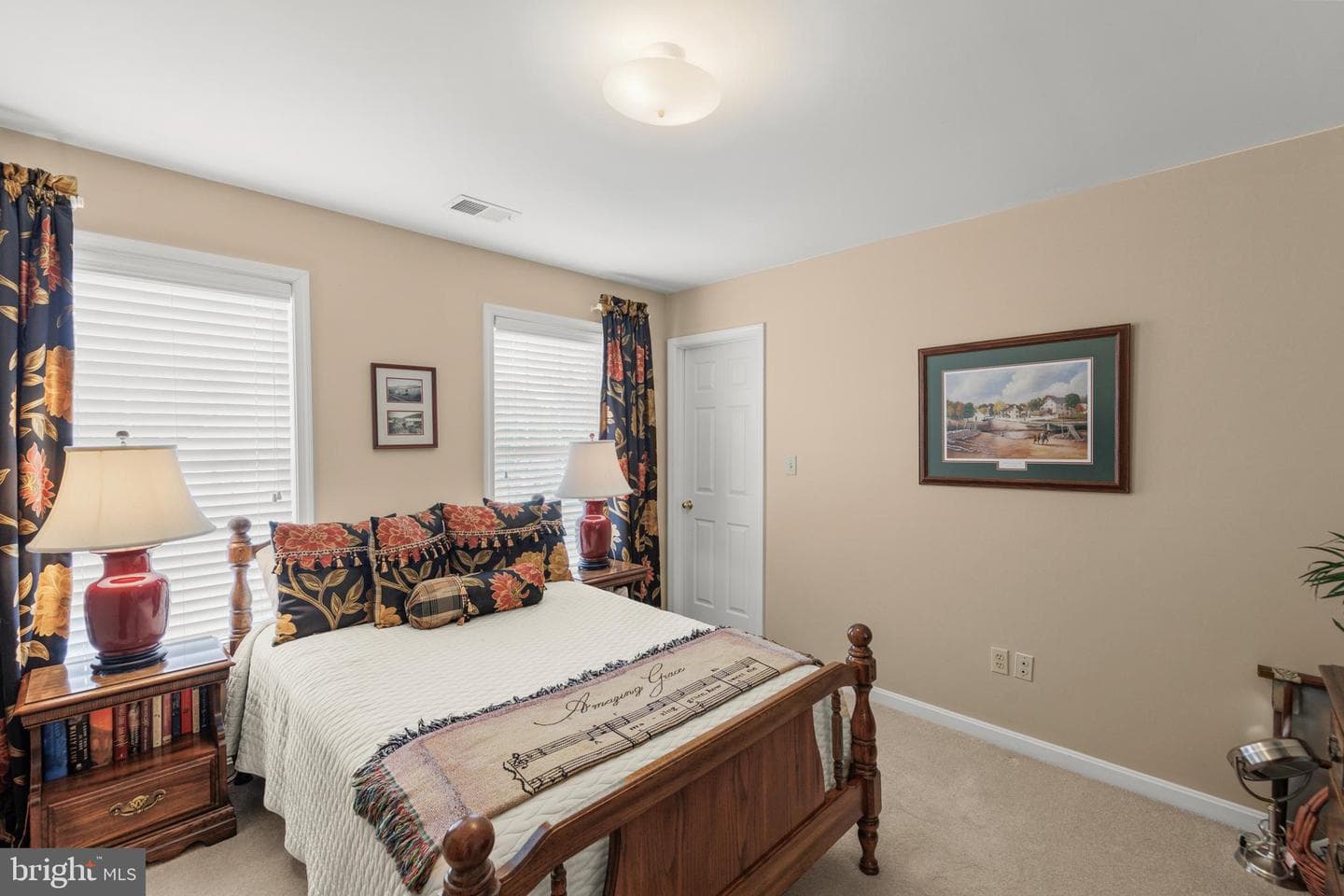 104 Skylark Court photo 34