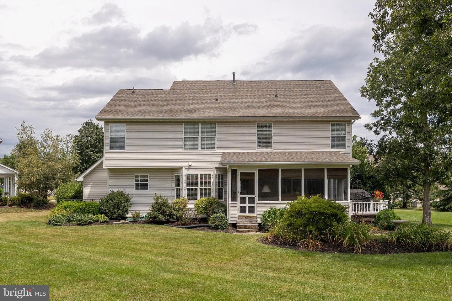 104 Skylark Court photo 39