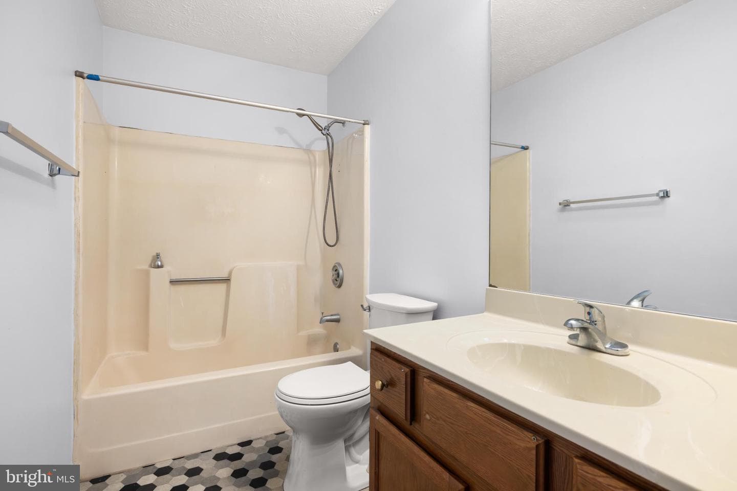 134 Cardinal Lane photo 25