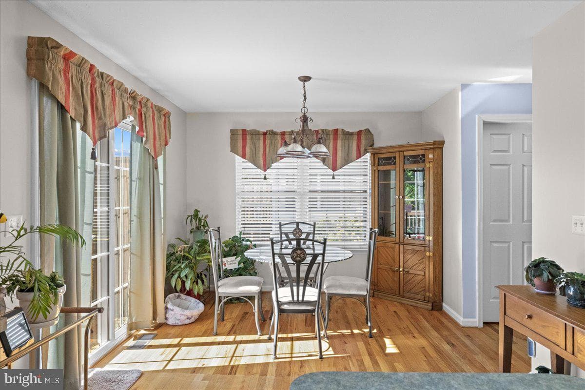 123 Whirlwind Drive photo 2