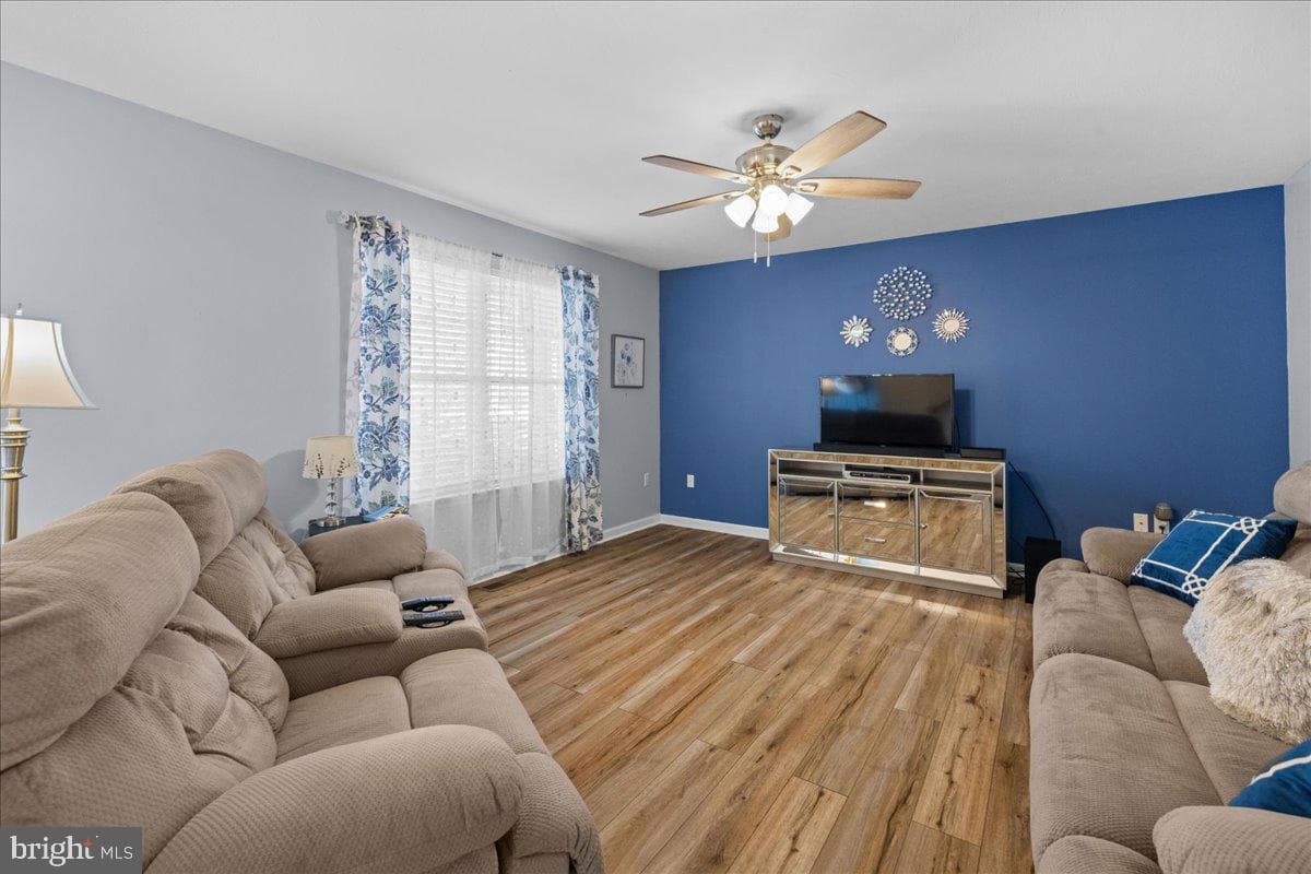 123 Whirlwind Drive photo 5