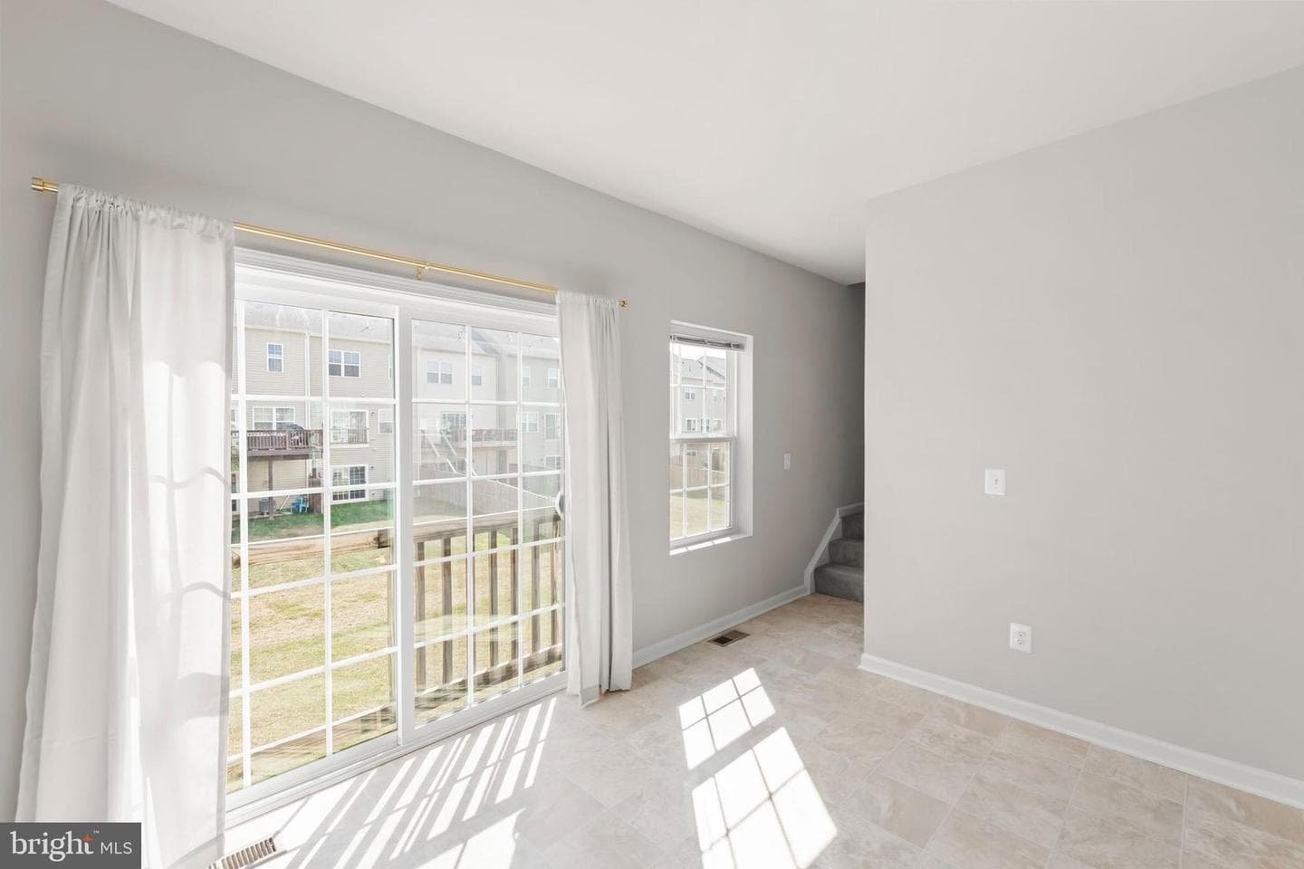 216 Parkland Drive photo 11