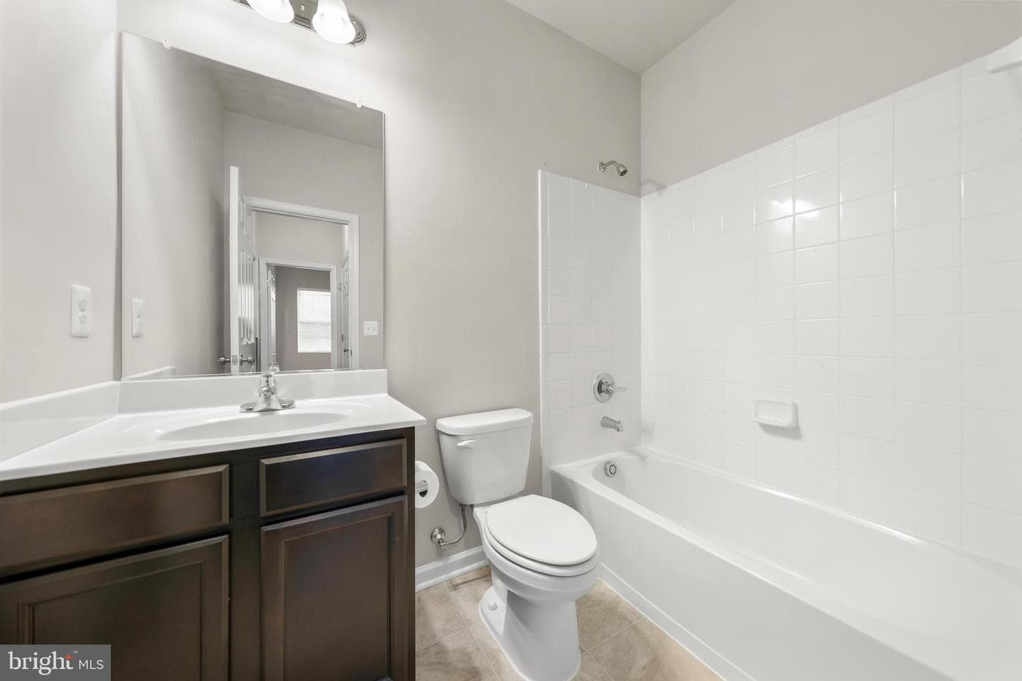216 Parkland Drive photo 13