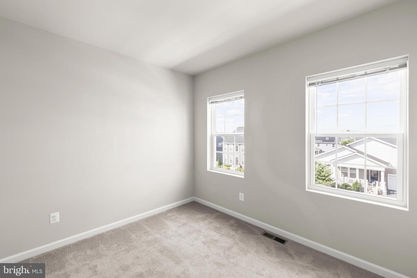 216 Parkland Drive photo 18