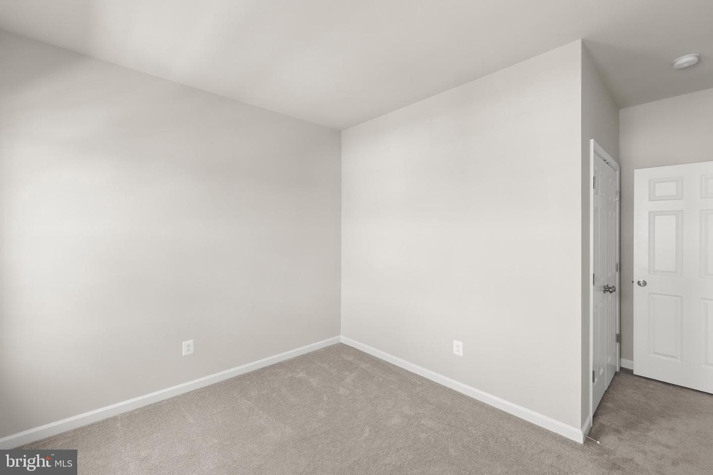 216 Parkland Drive photo 19