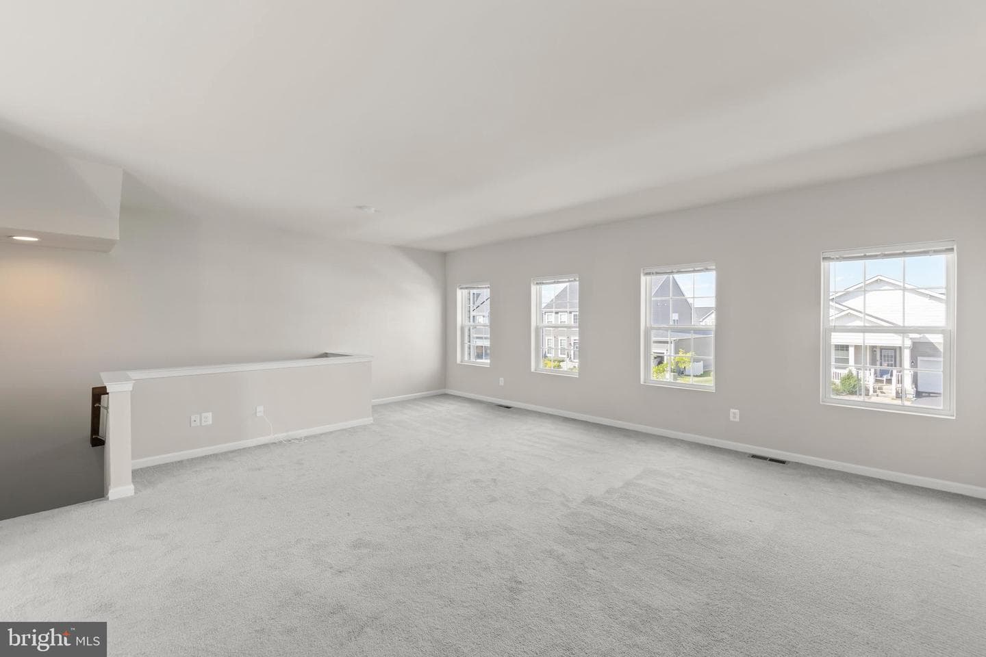 216 Parkland Drive photo 5