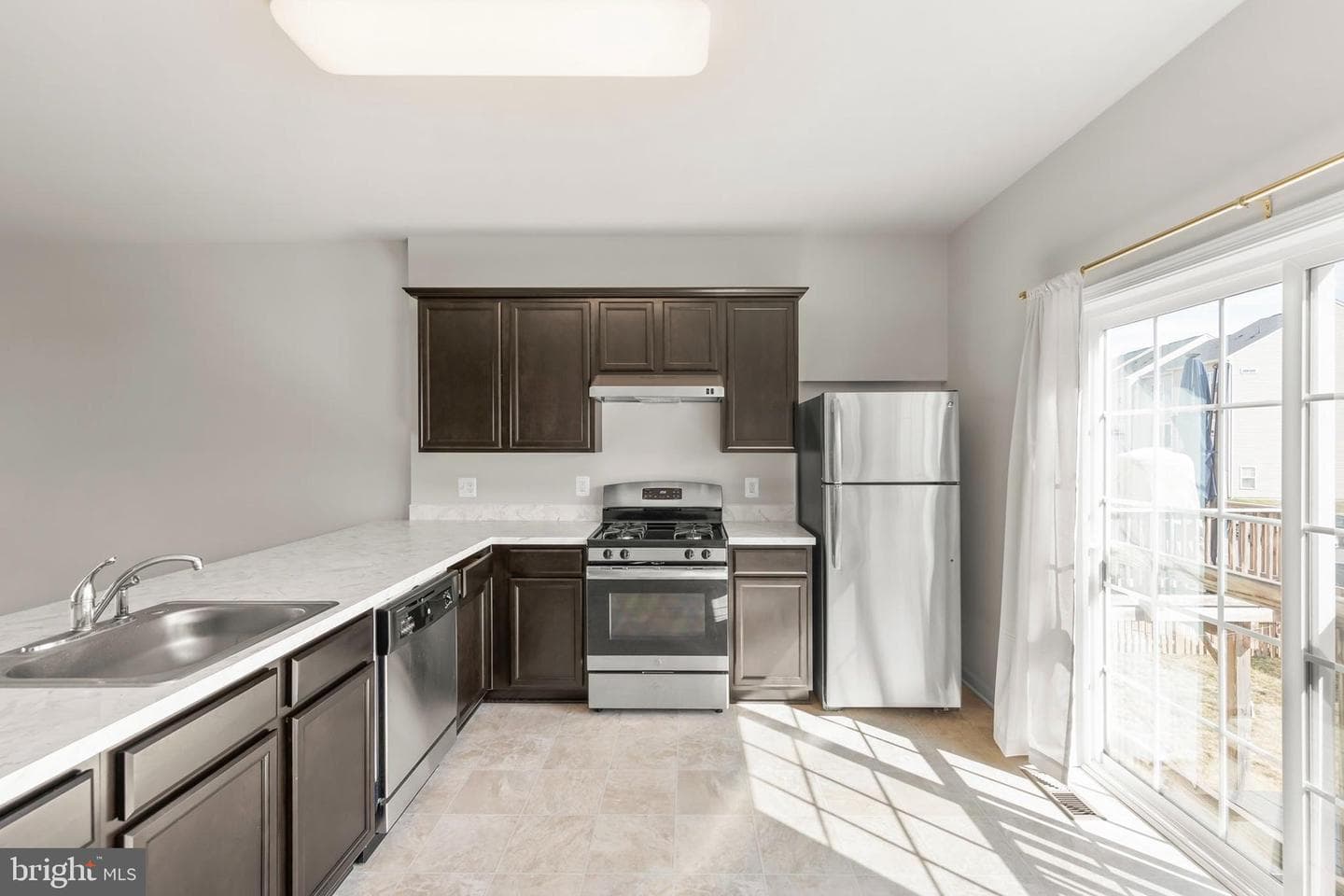 216 Parkland Drive photo 8