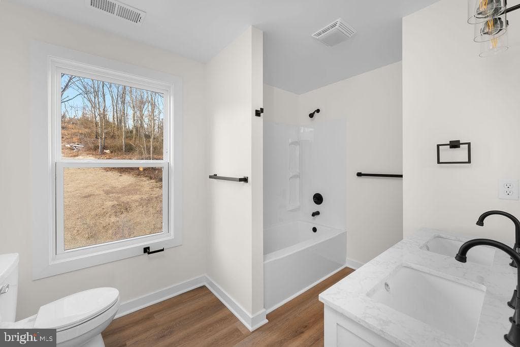 1086 Reynolds Road photo 24
