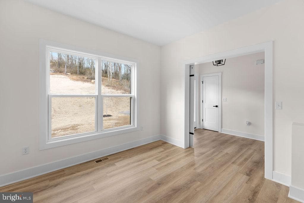 1086 Reynolds Road photo 7