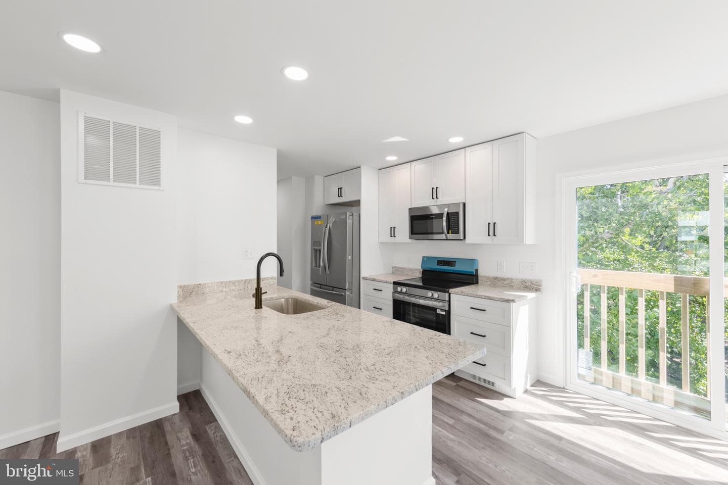 116 Camden Drive photo 10