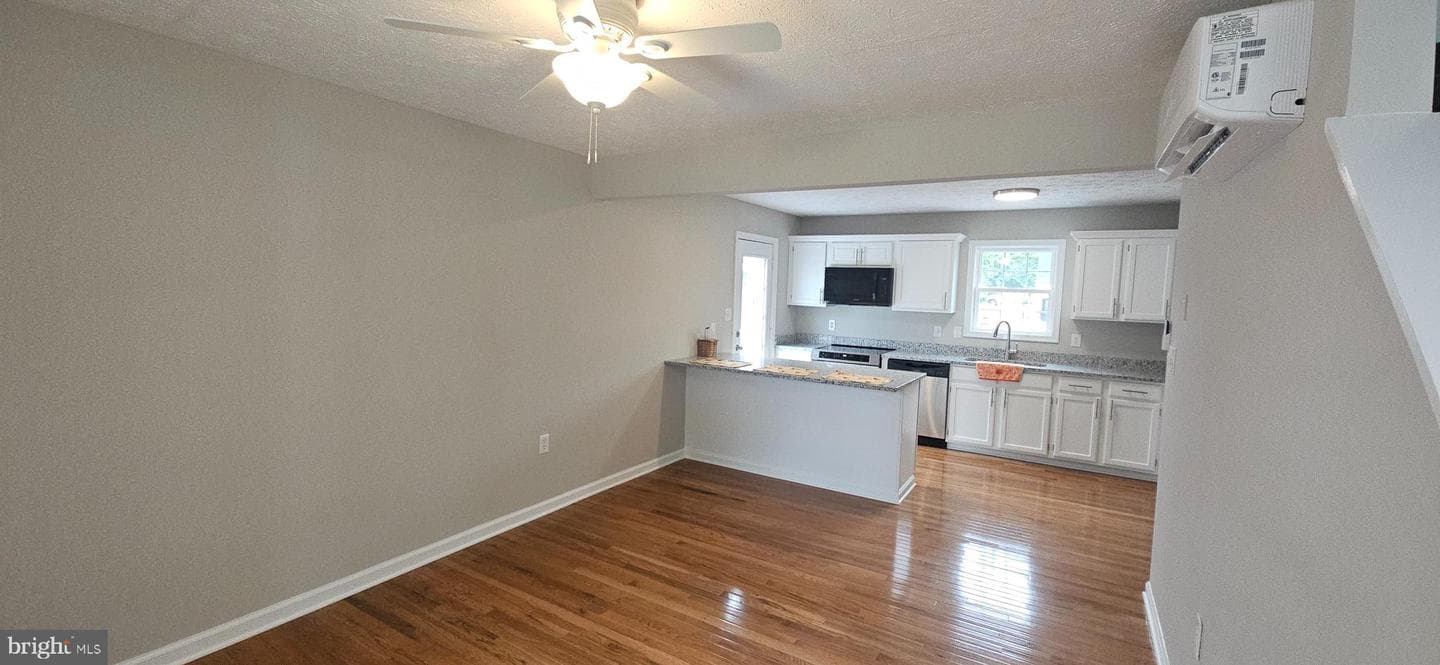 115 Robin Avenue photo 11