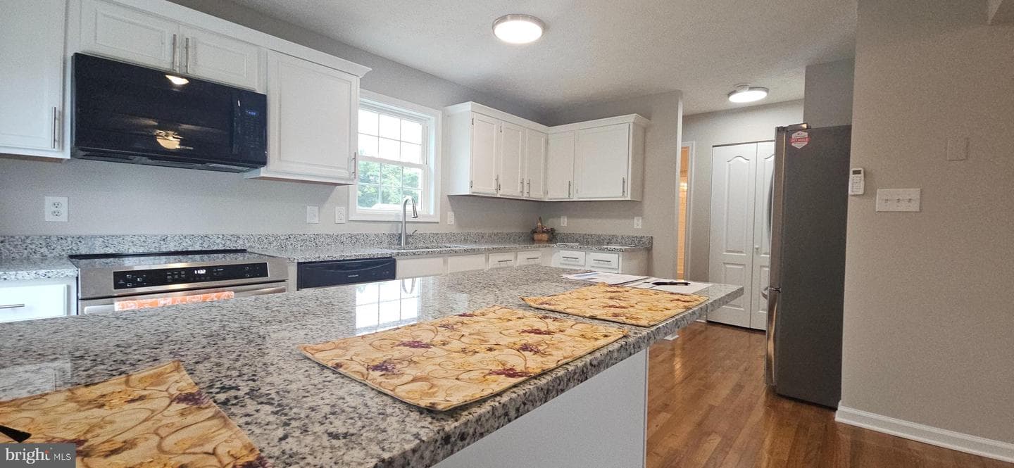 115 Robin Avenue photo 12