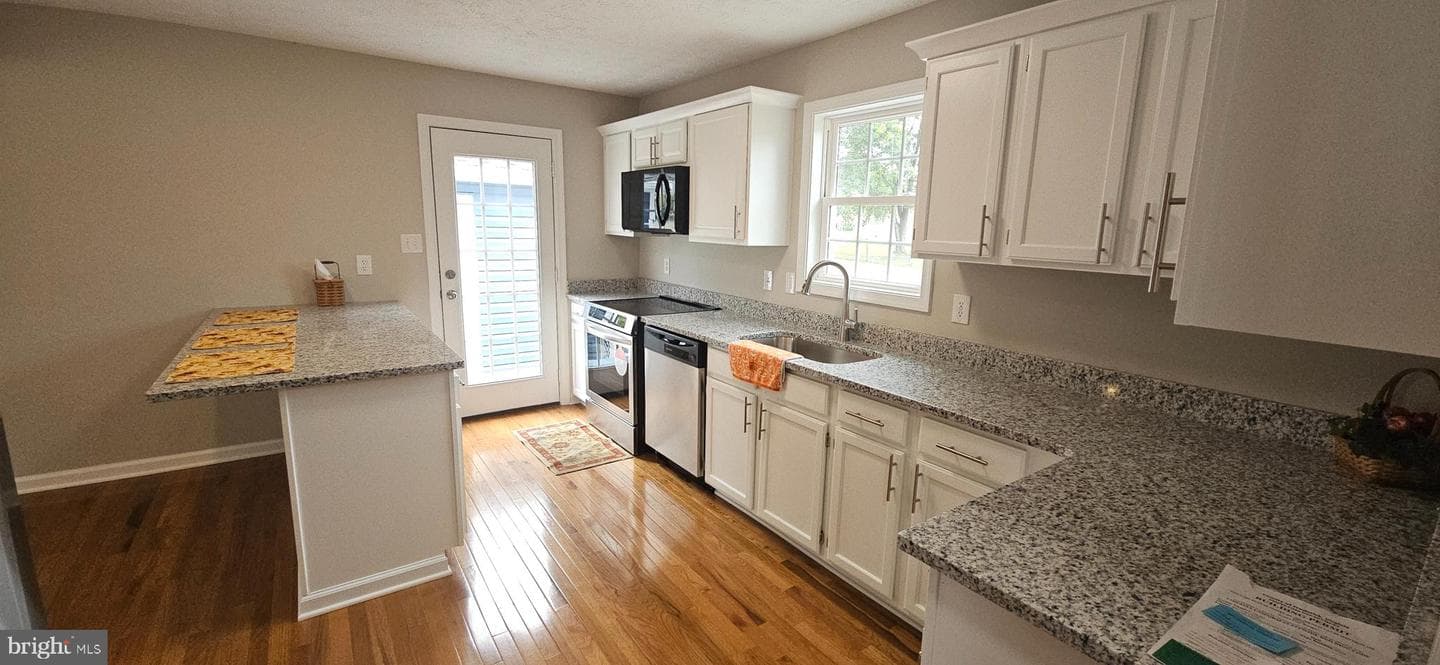 115 Robin Avenue photo 13
