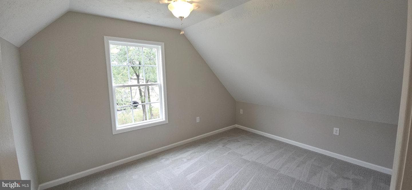 115 Robin Avenue photo 26