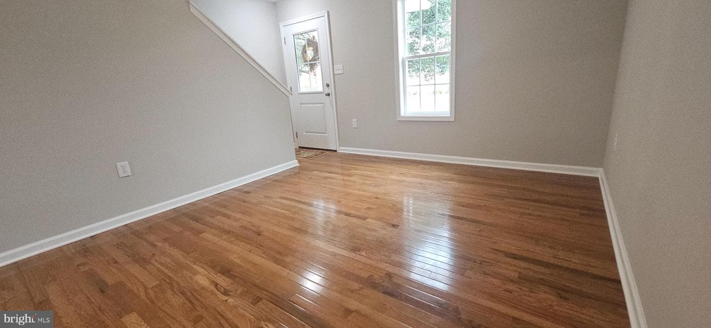 115 Robin Avenue photo 8