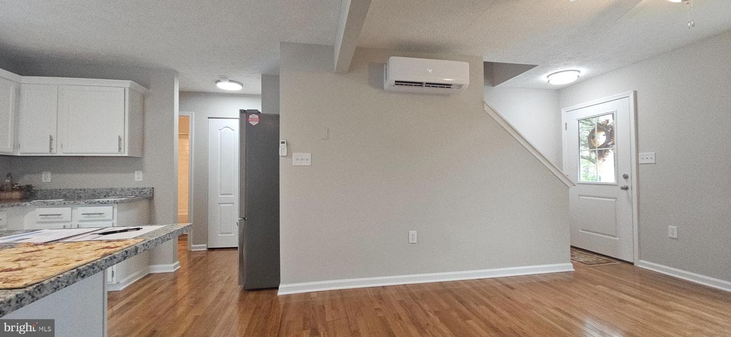 115 Robin Avenue photo 9